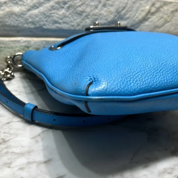 Coach 36501 Swagger Swingpack in Polished Pebble Leather Silver/Azure In EUC - Picture 10 of 16